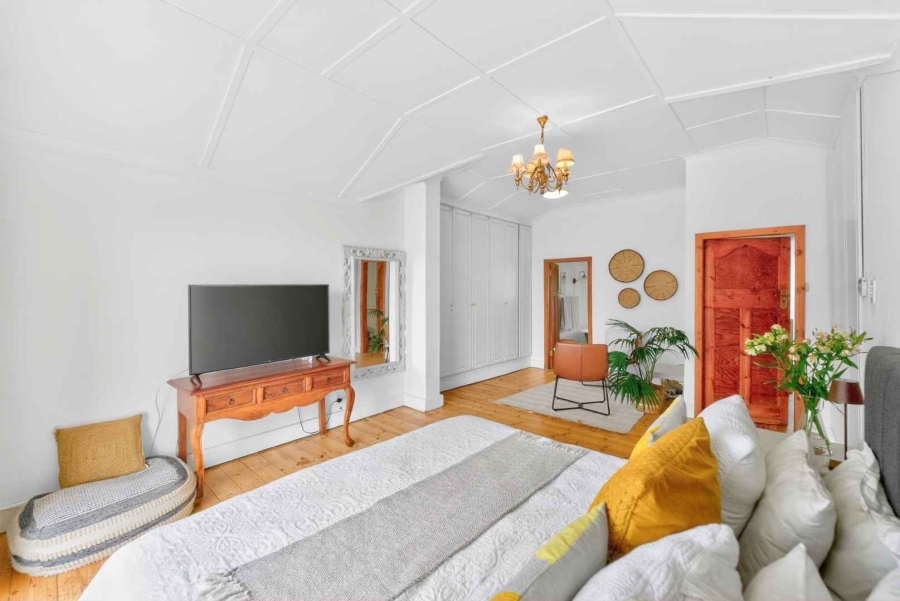 4 Bedroom Property for Sale in Tamboerskloof Western Cape